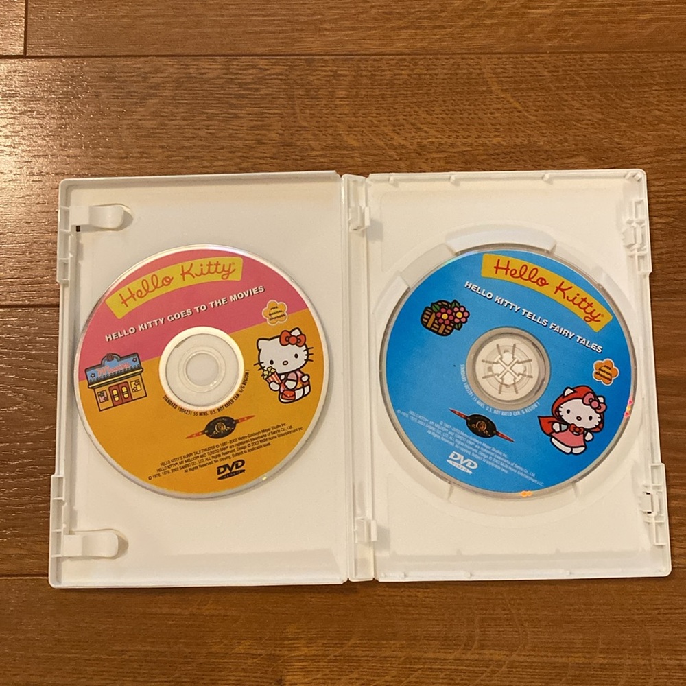 Hello Kitty DVD Collection - Picture 2 of 2